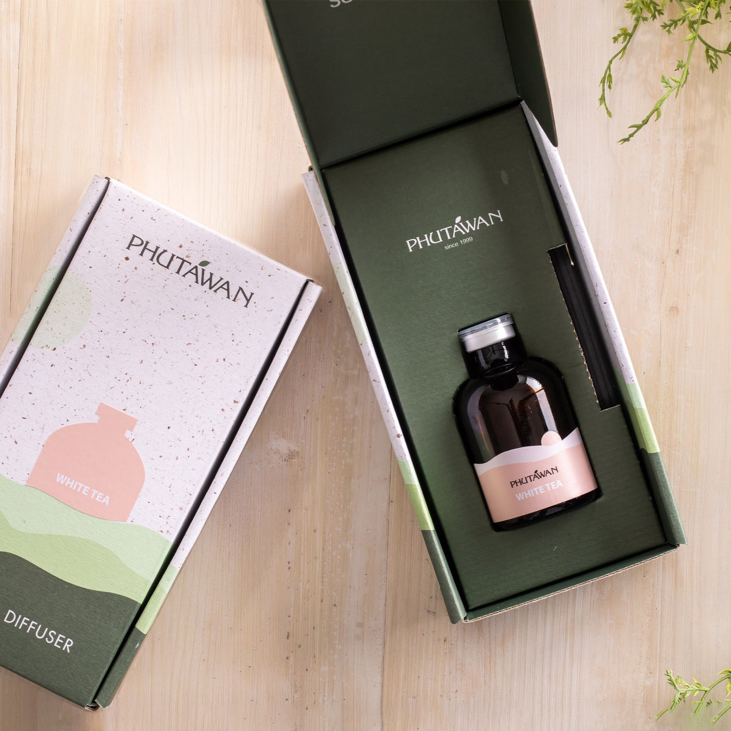 ホワイト ティー リード ディフューザー 50mL / 100mL