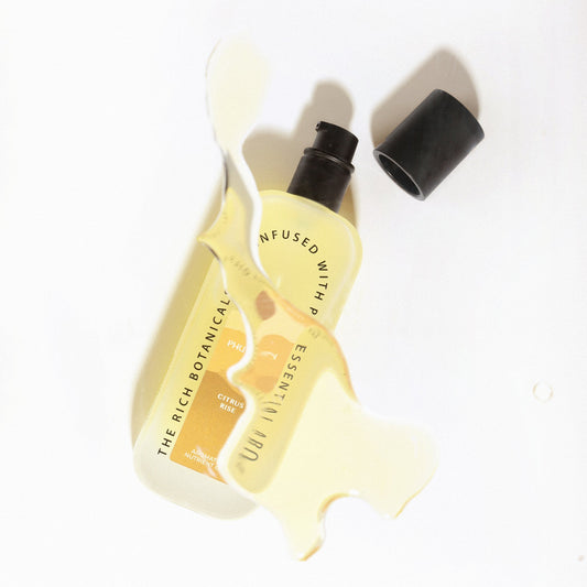 肌や髪をなめらかに整える<br>コメヌカ油配合のデイリーオイル